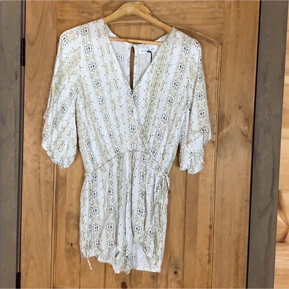 Faithfull the Brand Fox playsuit romper Oasis print Size XS New with tag - Picture 3 of 13